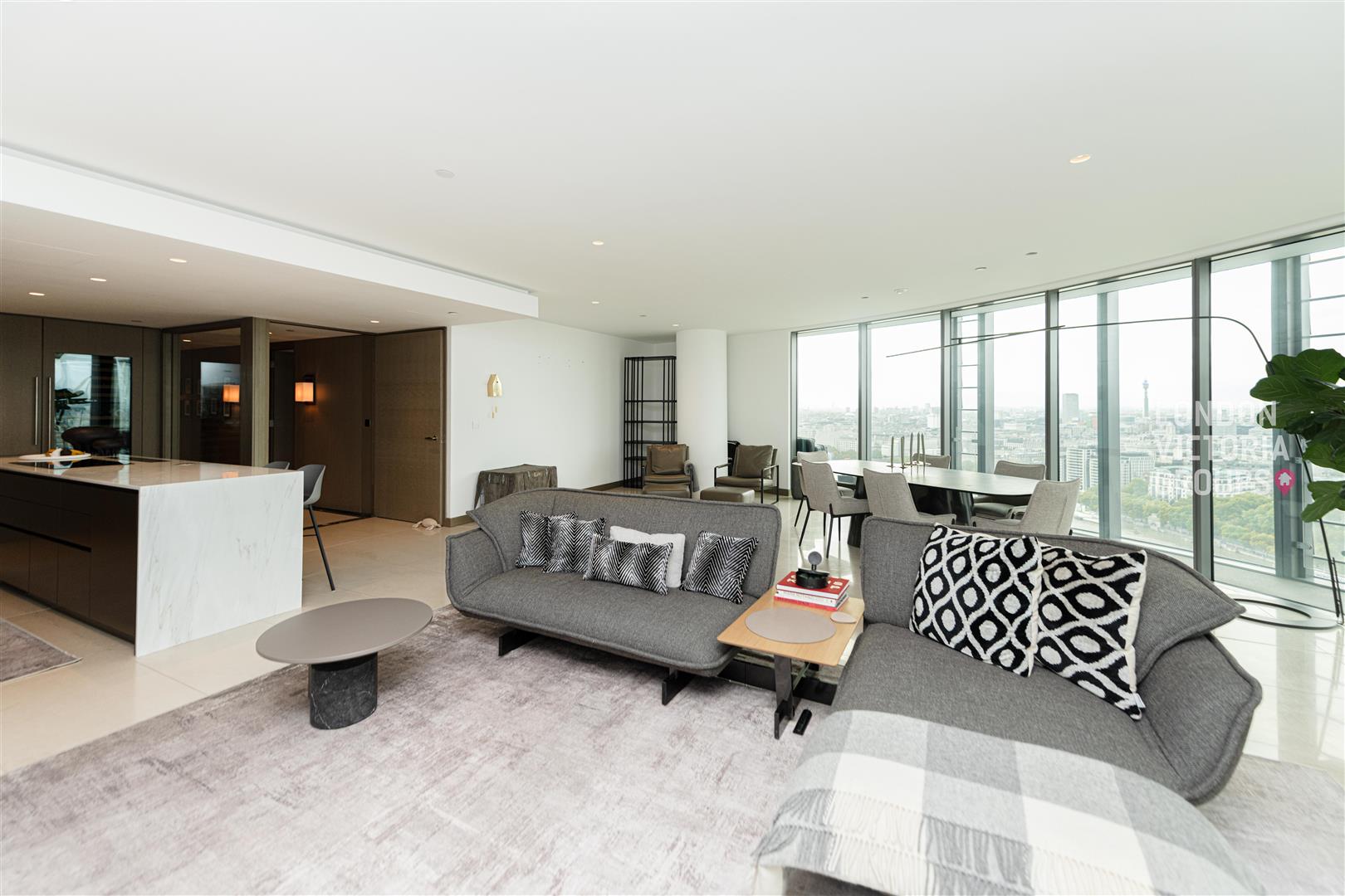 3 bed property in One Blackfriars, 1 Blackfriars Road, London
